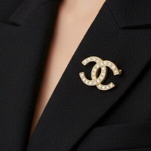 CHANEL CC Logo Rhinestone Brooch